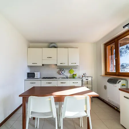 Casa Smile Con Vista Mozzafiato Apartment Lizzola Alta Exterior photo